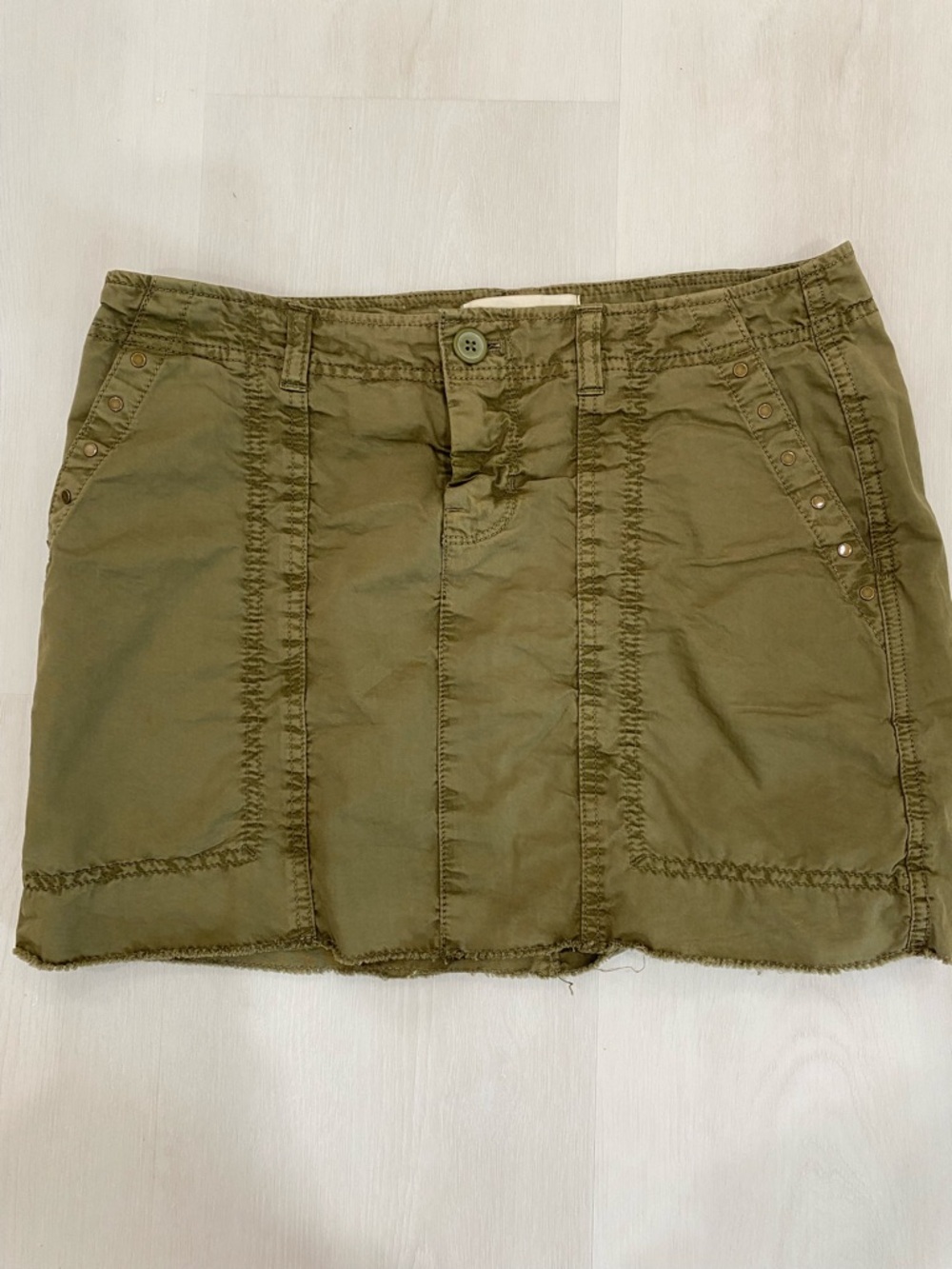 New old navy studded Olive Green Frayed Mini Skirt